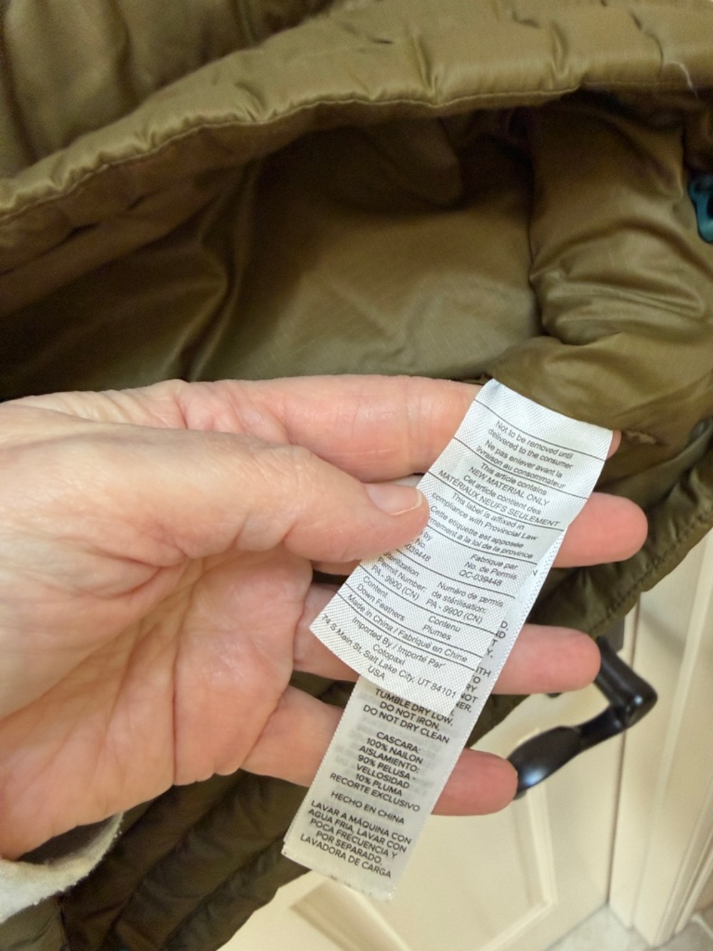 Cotopaxi Fuego Down Vest Mens Small - Picture 3 of 8